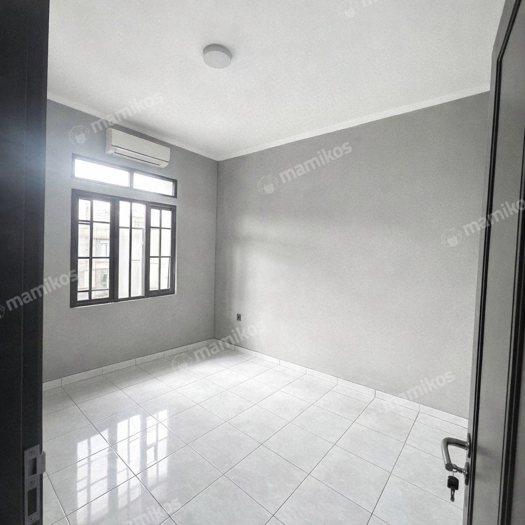 Rumah Sertifikat SHM 3 Kamar Tidur 2 Kamar Mandi Pulo Gadung Jakarta Timur - Photo 5