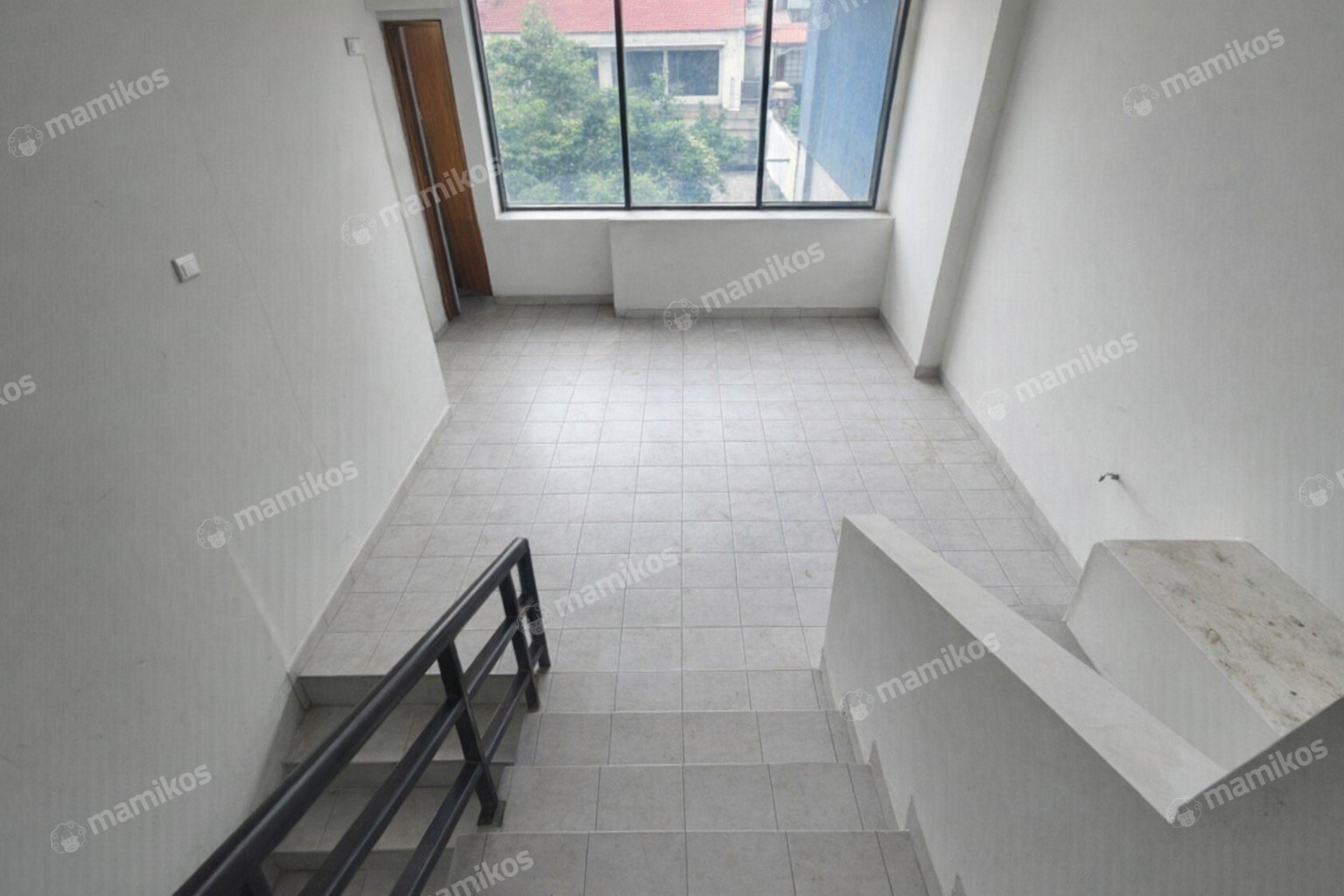 Rumah Sertifikat HGB 4 Kamar Mandi 4 Lantai Kebon Jeruk Jakarta Barat - Photo 5
