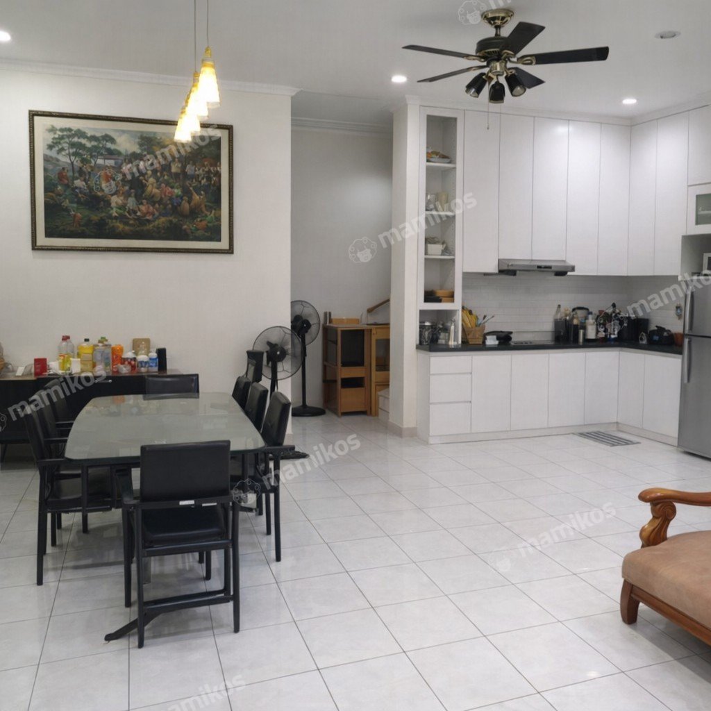 Rumah Sertifikat SHM 3 Kamar Tidur 4 Kamar Mandi Citra Grand Jakarta Timur - Photo 3