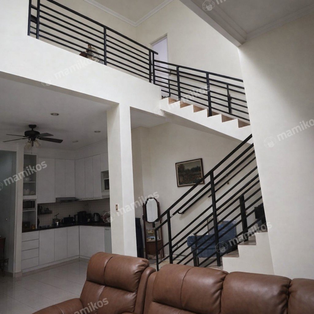 Rumah Sertifikat SHM 3 Kamar Tidur 4 Kamar Mandi Citra Grand Jakarta Timur - Photo 4