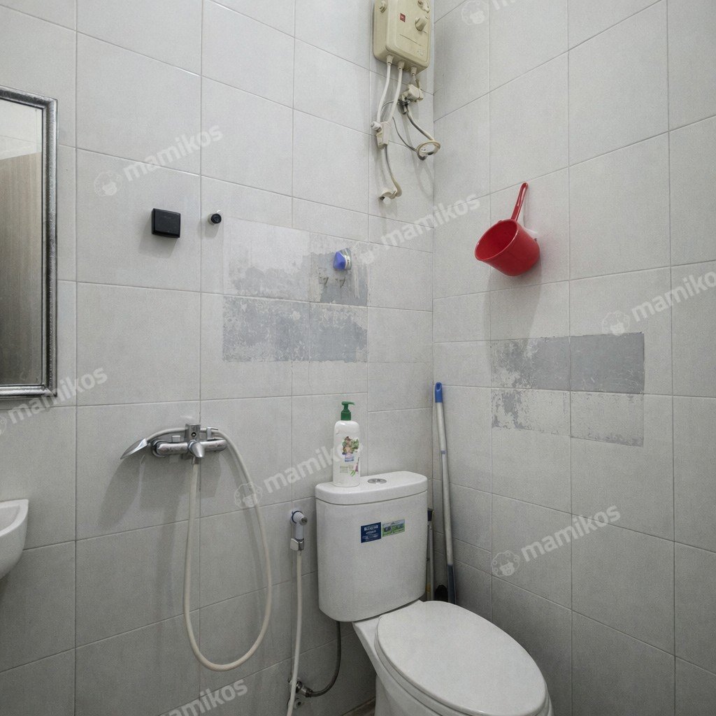 Rumah Sertifikat SHM 8 Kamar Tidur 5 Kamar Mandi Tomang Jakarta Barat - Photo 4
