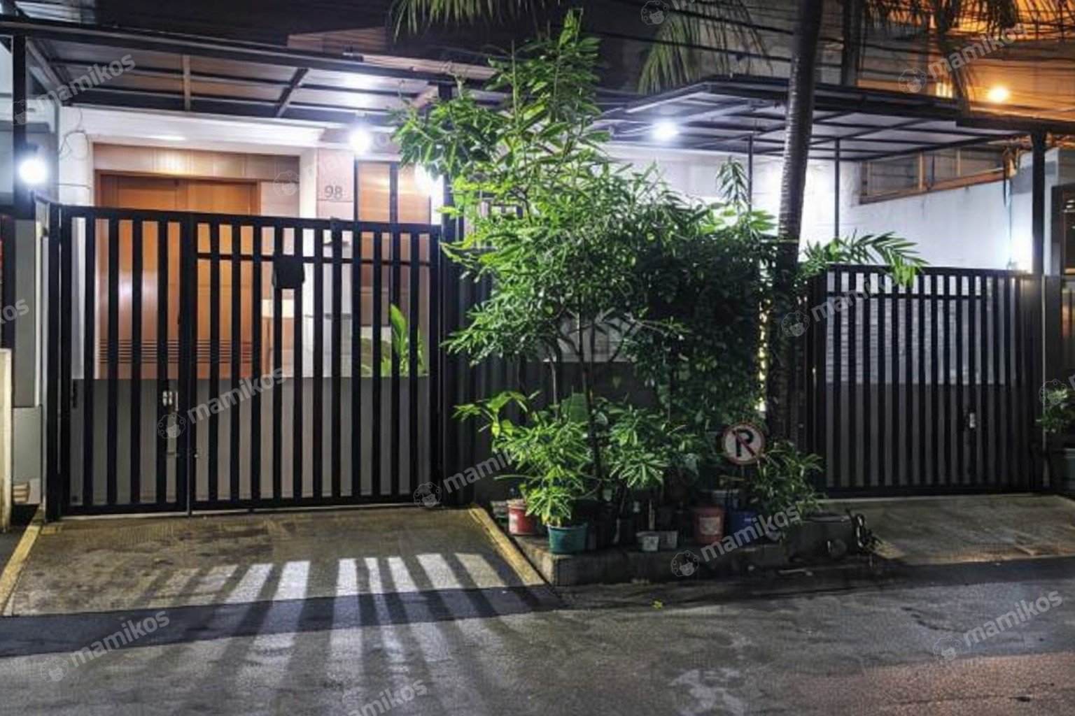 Rumah Sertifikat SHM 4 Kamar Tidur 4 Kamar Mandi Sunter Jakarta Utara