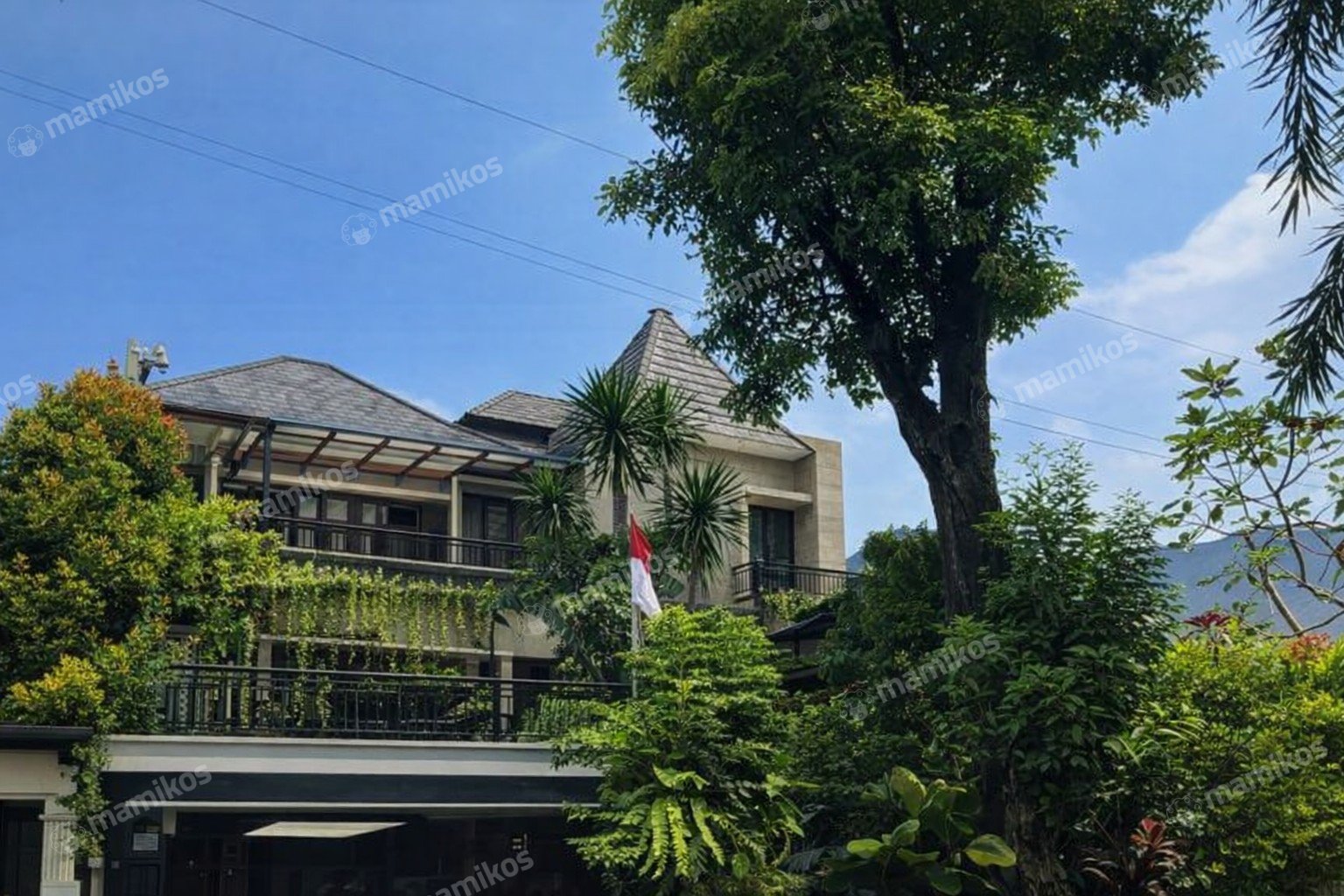 Rumah Sertifikat SHM 4 Kamar Tidur 3 Kamar Mandi Pondok Indah Jakarta Selatan