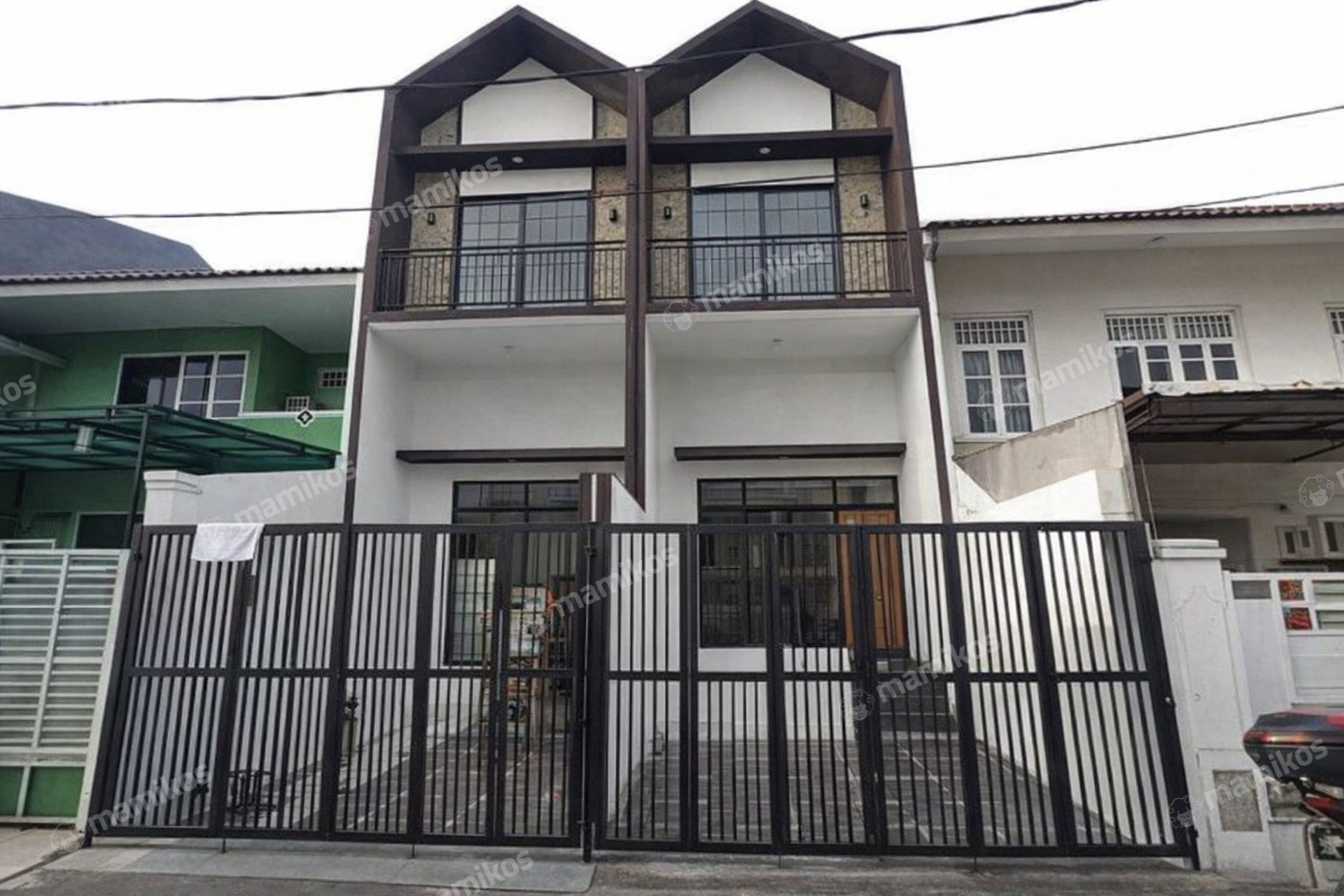 Rumah Sertifikat SHM 3 Kamar Tidur 3 Kamar Mandi Duren Sawit Jakarta Timur