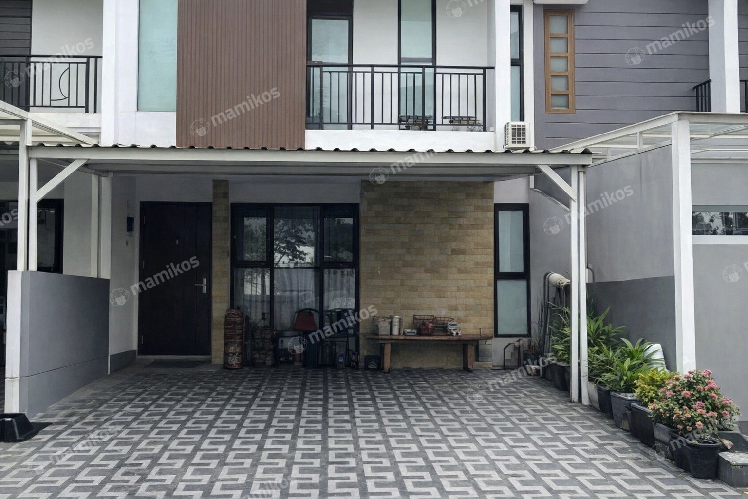 Rumah 4KT 4KM Metland Puri Jakarta Barat