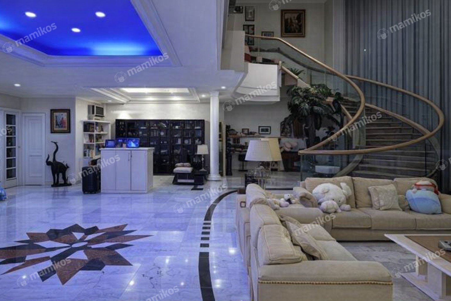 Rumah Sertifikat SHM 4 Kamar Tidur 4 Kamar Mandi Mega Kuningan Jakarta Selatan
