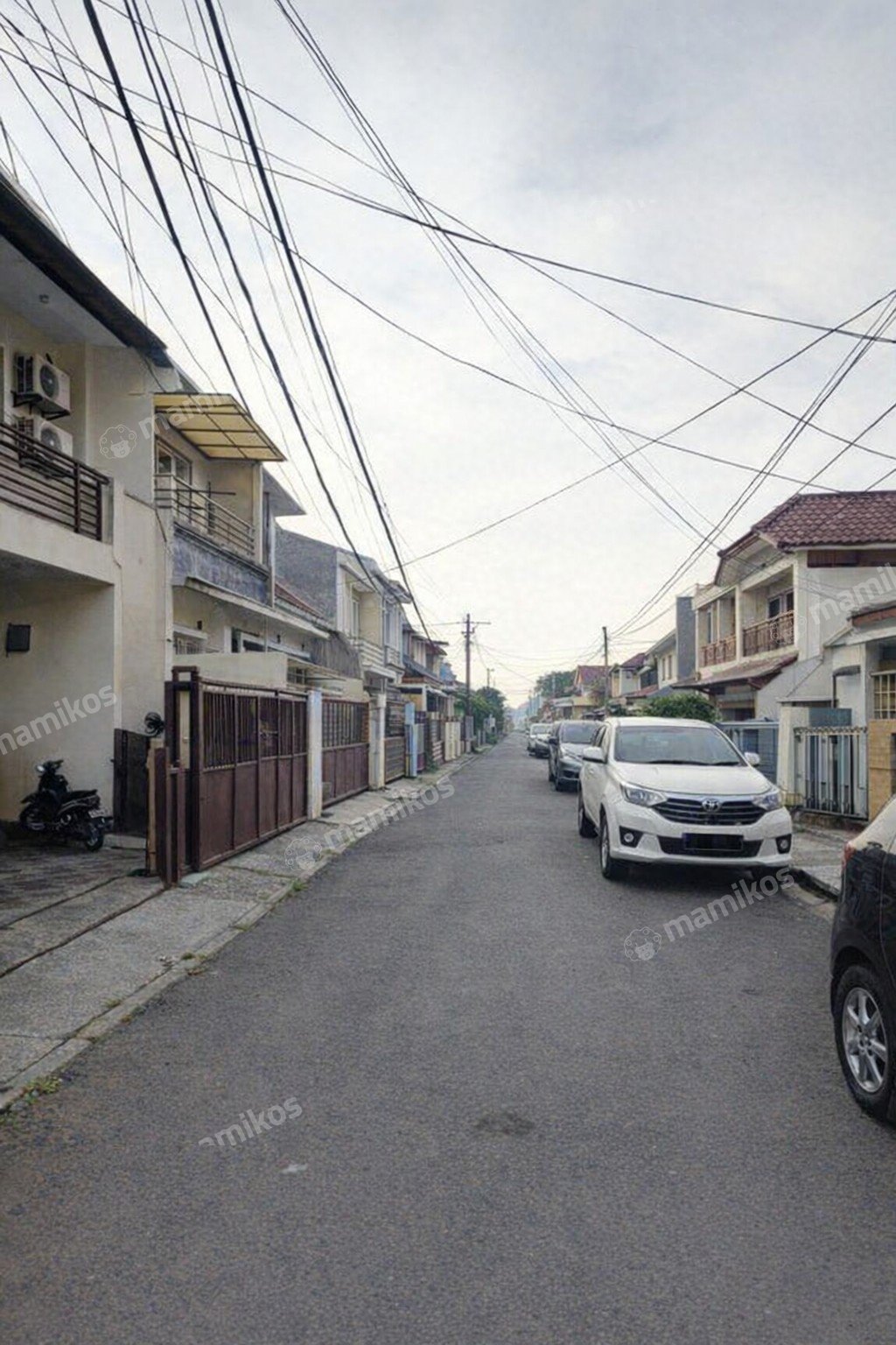Rumah Sertifikat HGB 3 Kamar Tidur 2 Kamar Mandi Duri Kepa Jakarta Barat - Photo 3