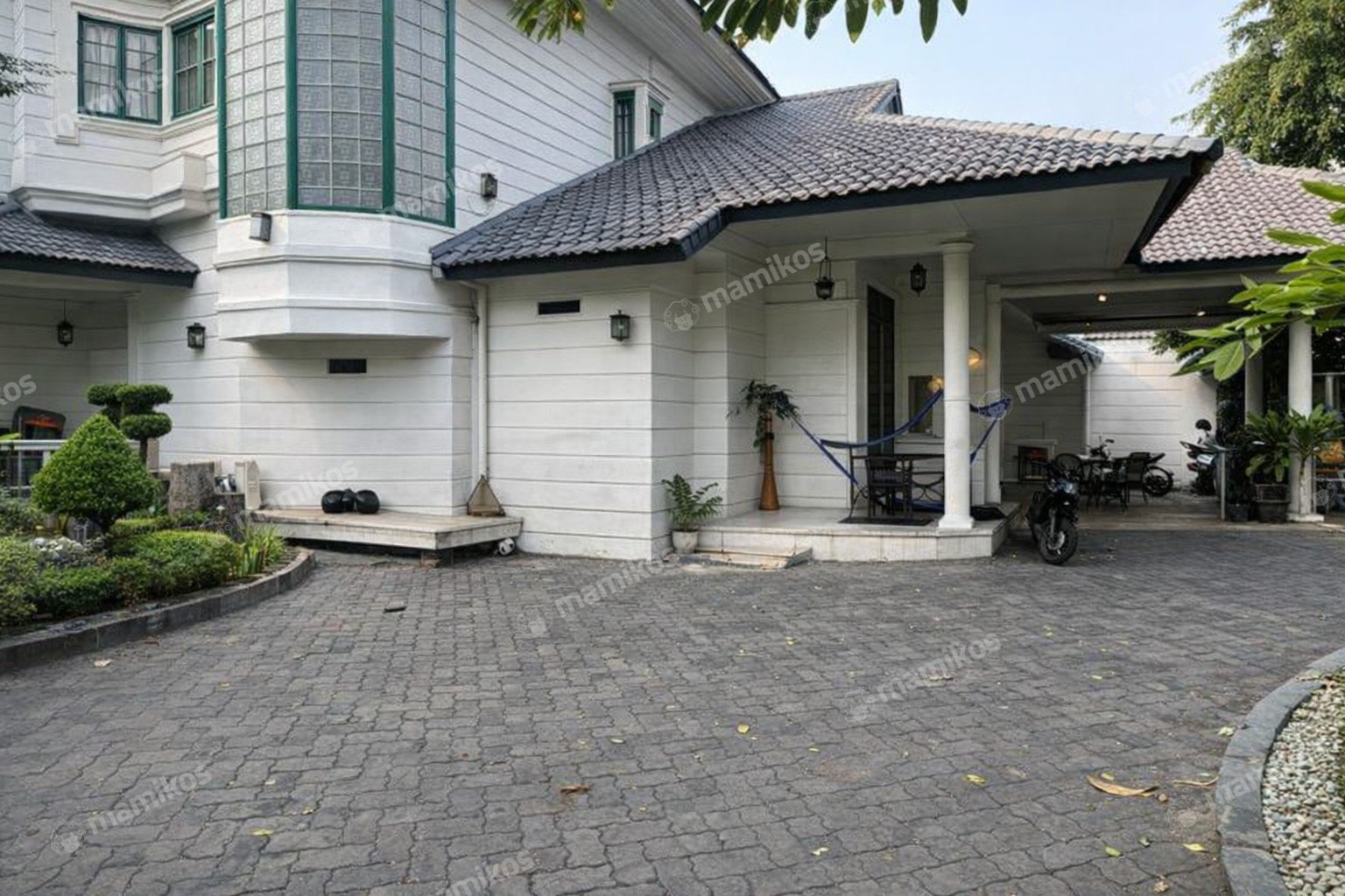 Rumah Sertifikat SHM 6 Kamar Tidur 5 Kamar Mandi Kebayoran Baru Jakarta Selatan