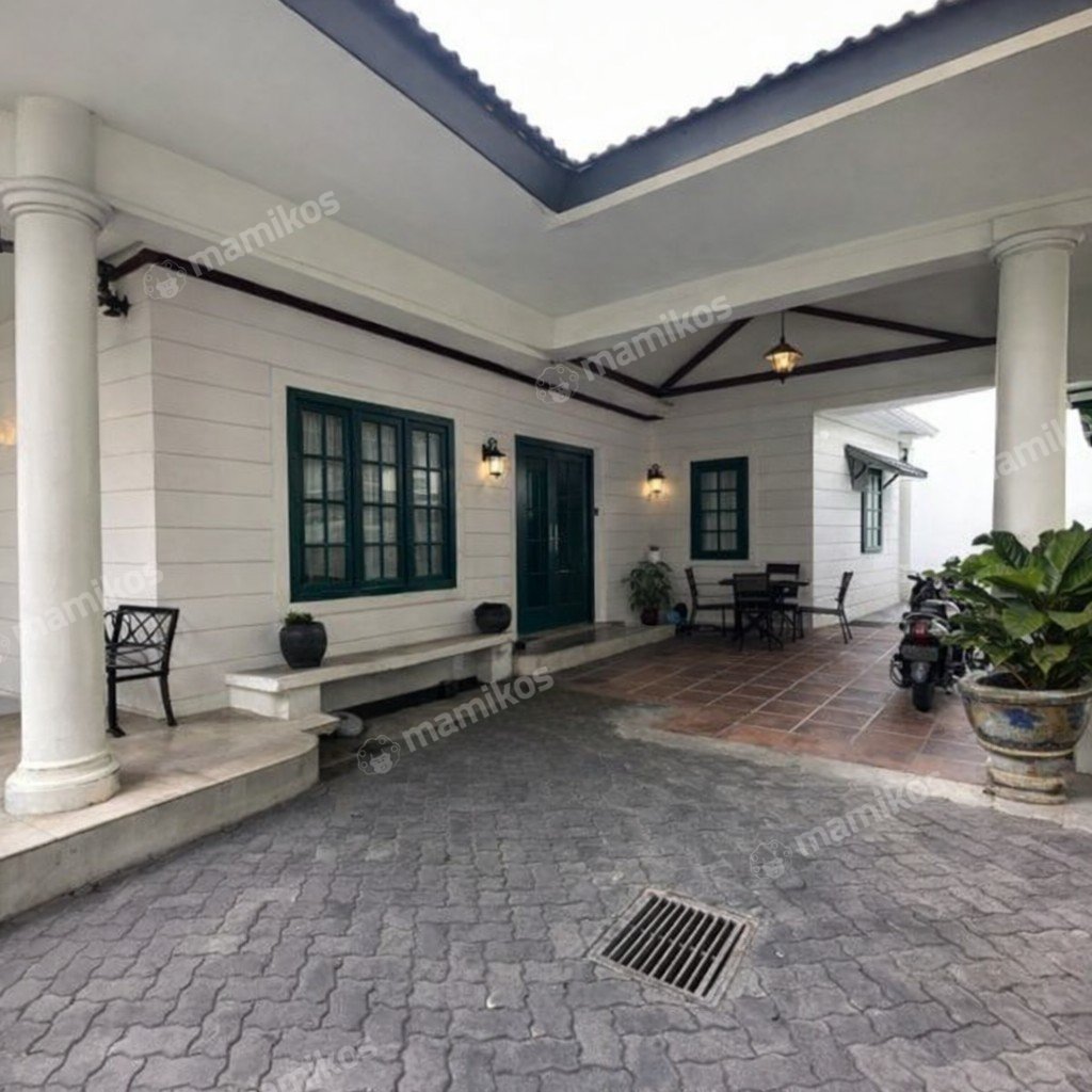 Rumah Sertifikat SHM 6 Kamar Tidur 5 Kamar Mandi Kebayoran Baru Jakarta Selatan - Photo 2