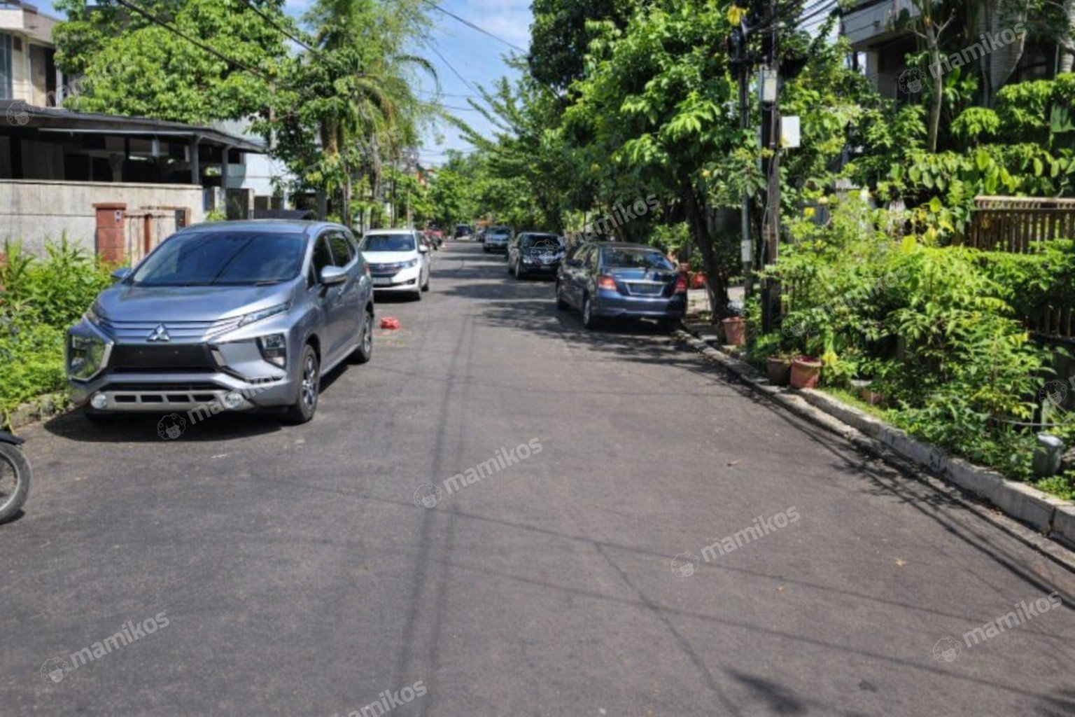 Rumah Sertifikat SHM 3 Kamar Tidur 3 Kamar Mandi Kelapa Gading Jakarta Utara - Photo 2