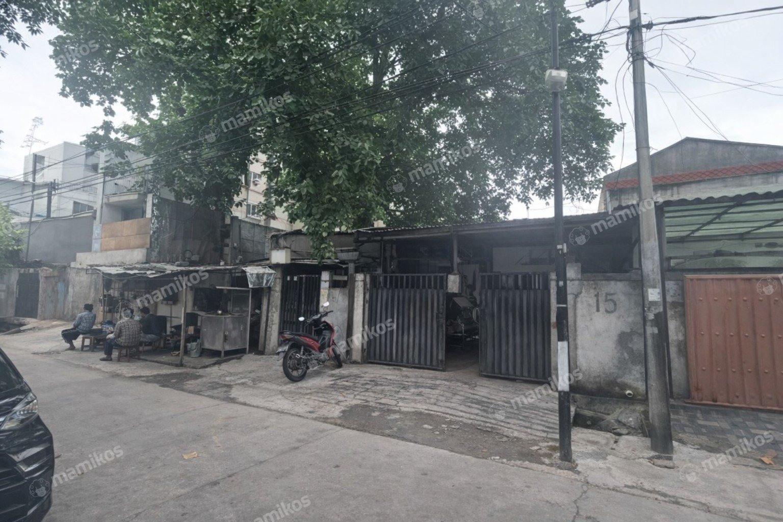 Rumah Sertifikat SHM 11 Kamar Tidur 7 Kamar Mandi Kebayoran Baru Jakarta Selatan