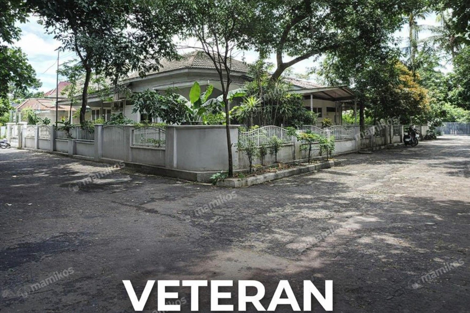 Rumah Sertifikat SHM 5 Kamar Tidur 4 Kamar Mandi Veteran Jakarta Selatan