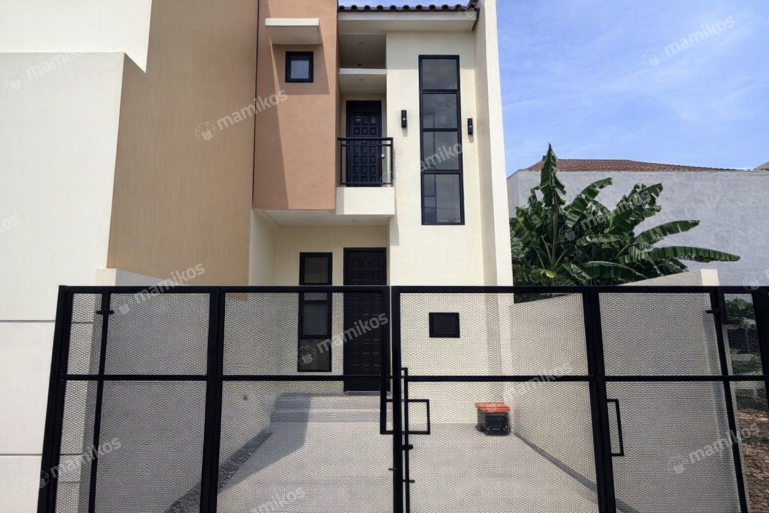 Rumah Sertifikat SHM 3 Kamar Tidur 3 Kamar Mandi Metland Puri Jakarta Barat
