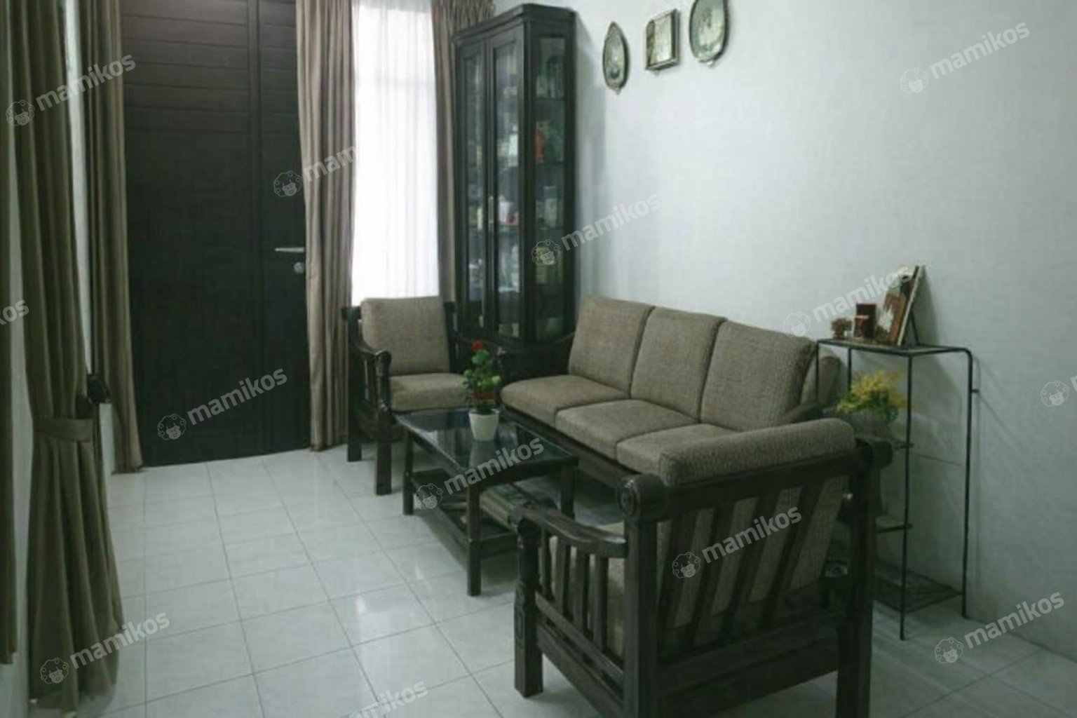 Rumah Sertifikat SHM 3 Kamar Tidur 2 Kamar Mandi Pondok Bambu Jakarta Timur - Photo 4