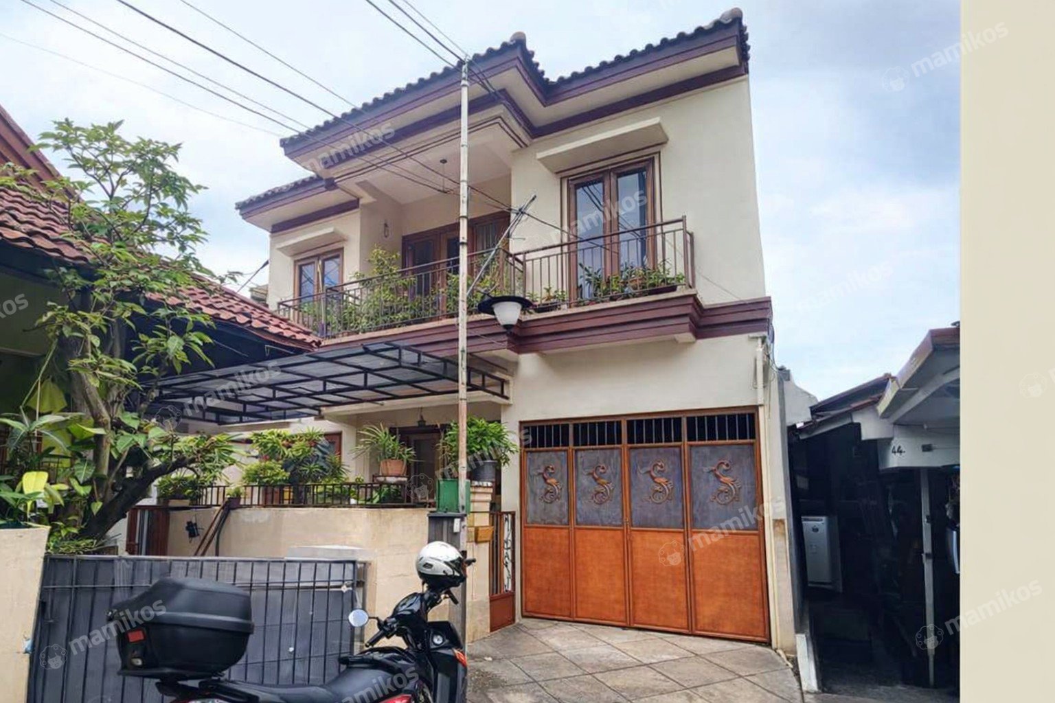 Rumah Sertifikat SHM 7 Kamar Tidur 5 Kamar Mandi Pesanggrahan Jakarta Selatan