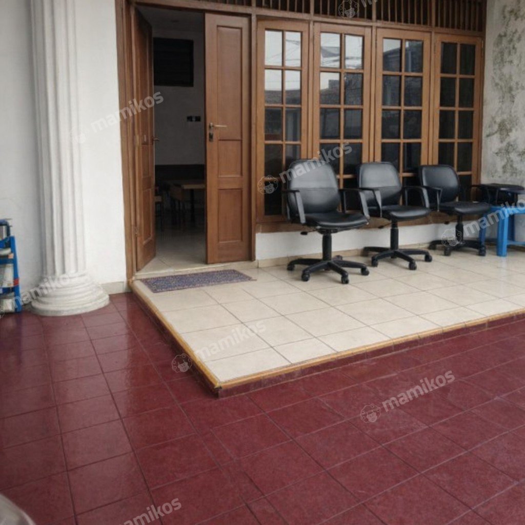 Rumah Sertifikat SHM 4 Kamar Tidur 3 Kamar Mandi Duren Sawit Jakarta Timur - Photo 2