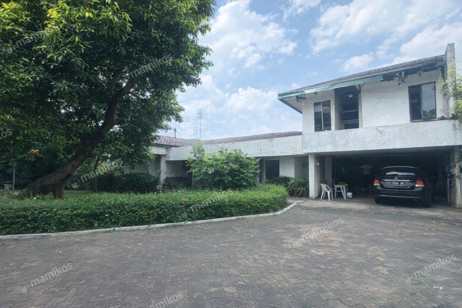 Rumah Sertifikat SHM 18 Kamar Tidur 11 Kamar Mandi Otista Jakarta Timur