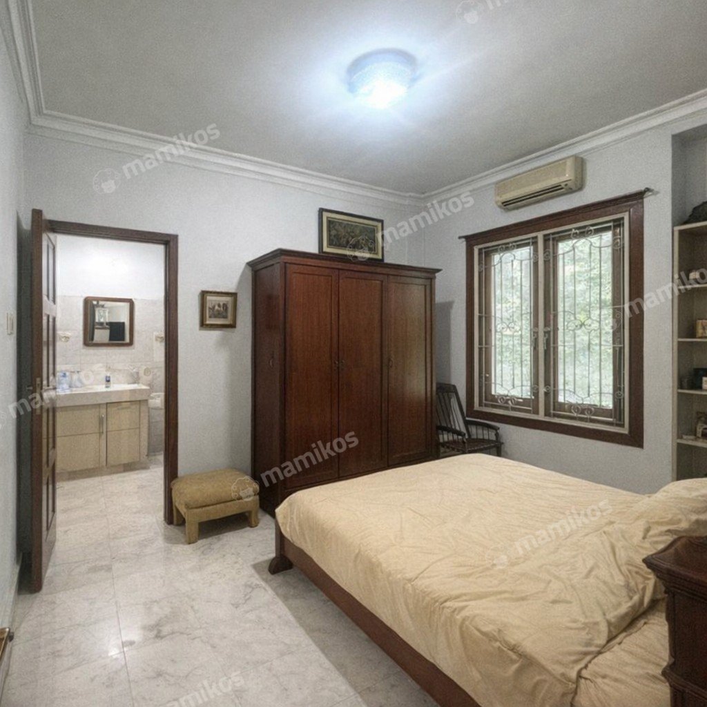 Rumah Sertifikat SHM 9 Kamar Tidur 5 Kamar Mandi Sektor 1 - Bintaro Jakarta Selatan - Photo 2