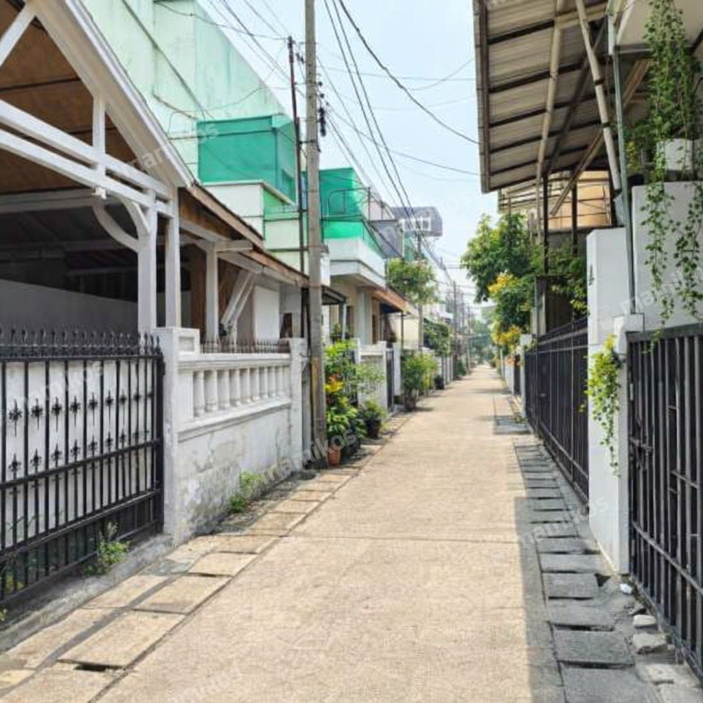 Rumah Sertifikat HGB 3 Kamar Tidur 2 Kamar Mandi Kelapa Gading Jakarta Utara - Photo 2