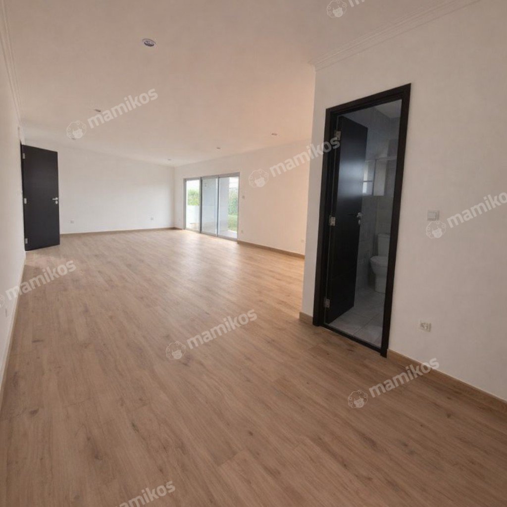 Rumah Sertifikat HGB 4 Kamar Tidur 4 Kamar Mandi Golf Island Jakarta Utara - Photo 3