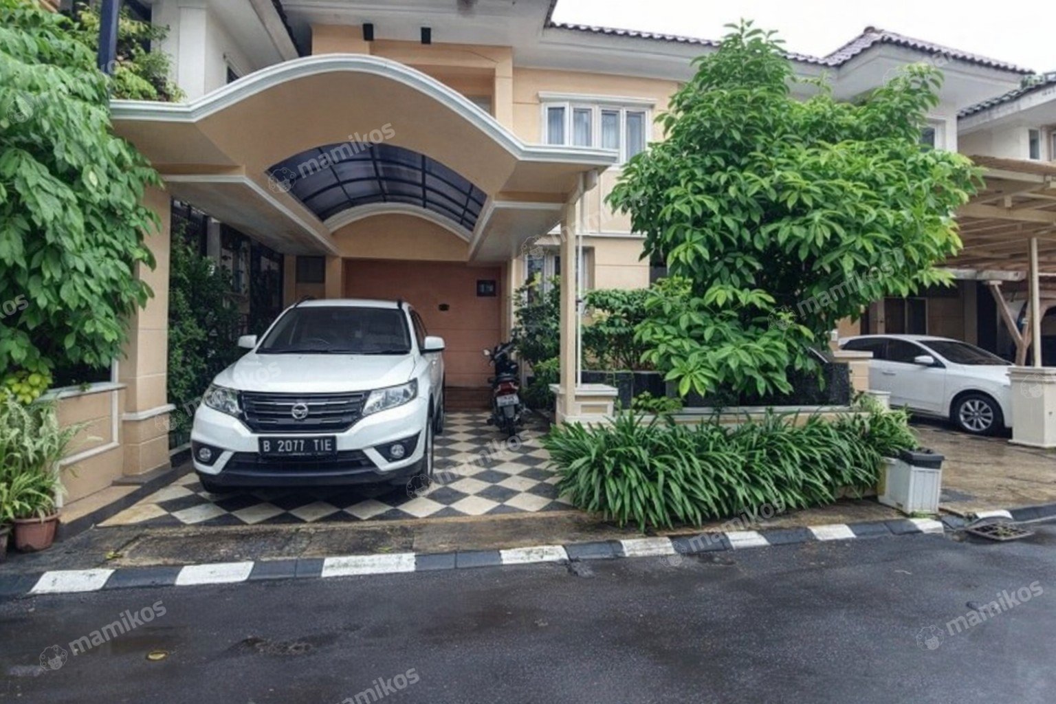 Rumah Sertifikat SHM 3 Kamar Tidur 3 Kamar Mandi Jatinegara Jakarta Timur