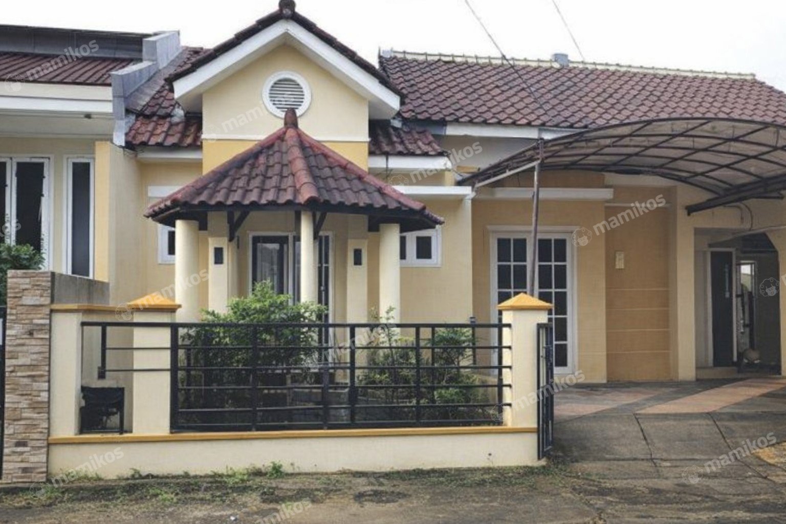 Rumah Sertifikat SHM 4 Kamar Tidur 3 Kamar Mandi Pegadungan Jakarta Barat