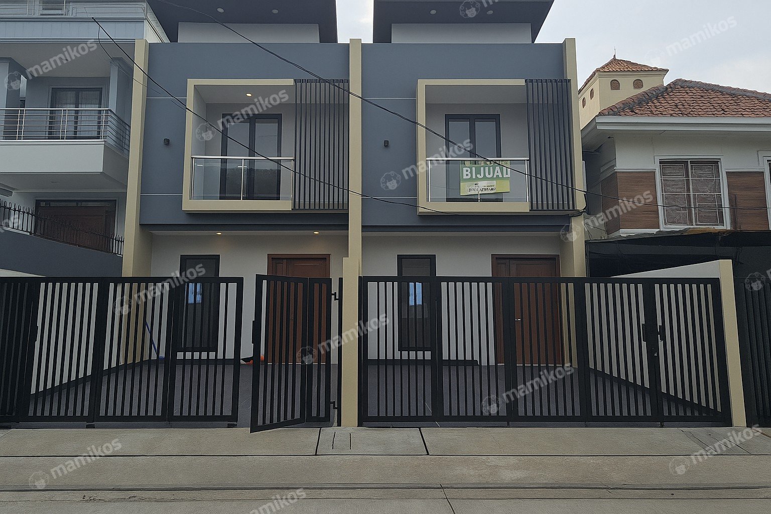 Rumah Sertifikat SHM 3 Kamar Tidur 3 Kamar Mandi Meruya Jakarta Barat