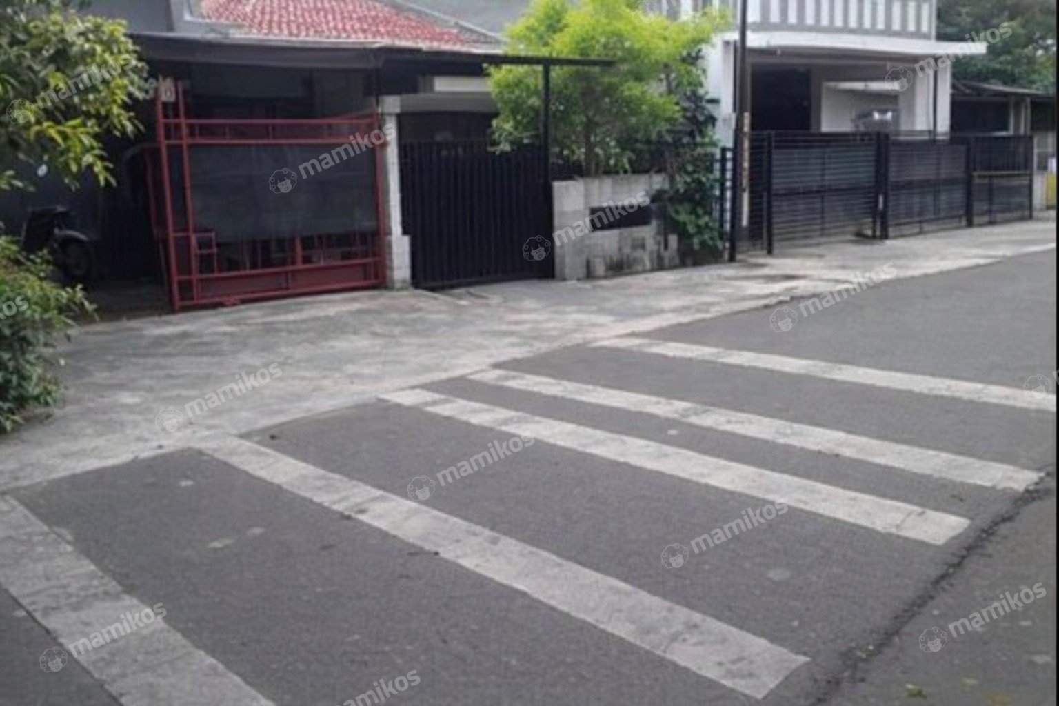 Rumah Sertifikat SHM 4 Kamar Tidur 2 Kamar Mandi Pesanggrahan Jakarta Selatan