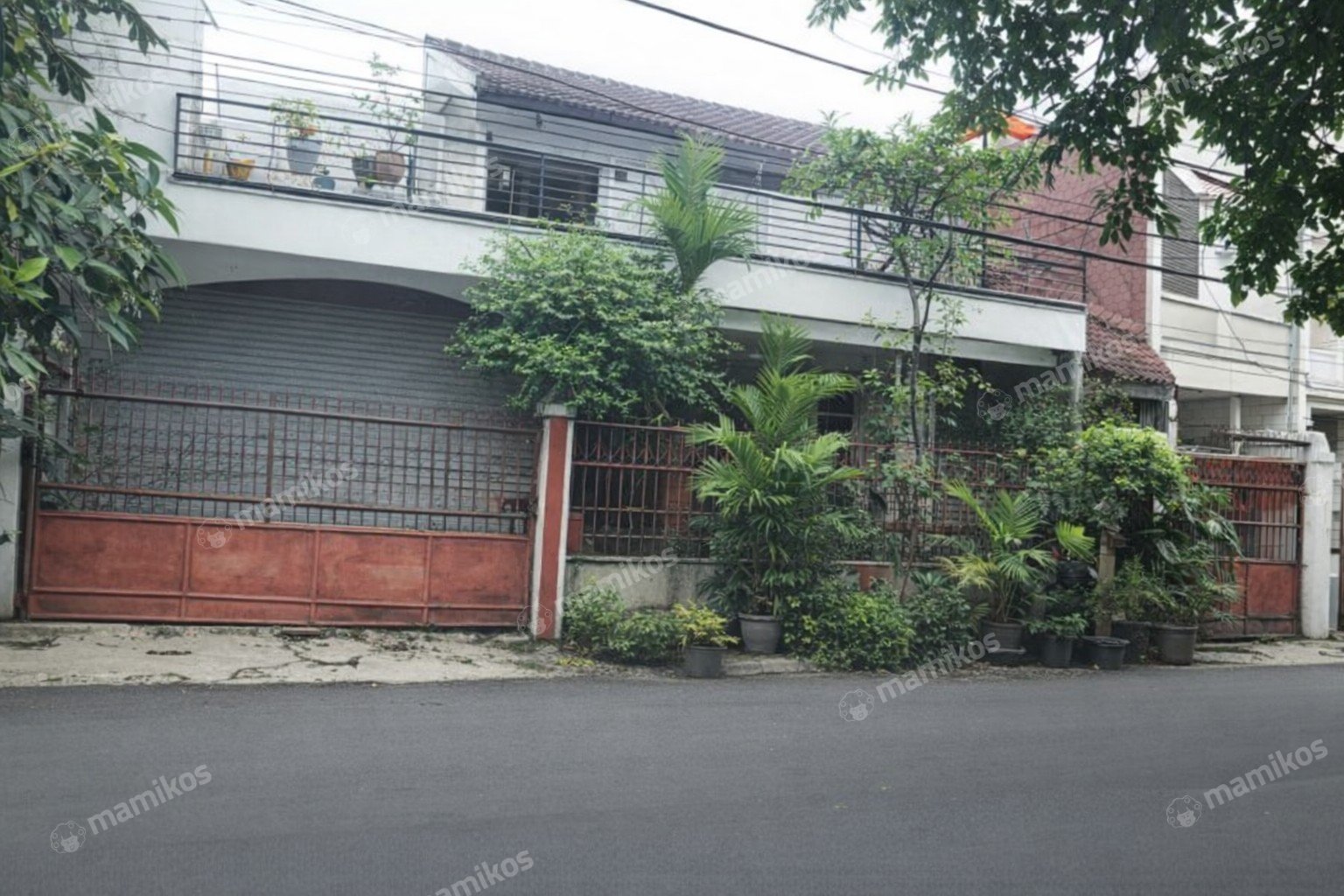 Rumah Sertifikat SHM 6 Kamar Tidur 3 Kamar Mandi Gudang Peluru Jakarta Selatan - Photo 4