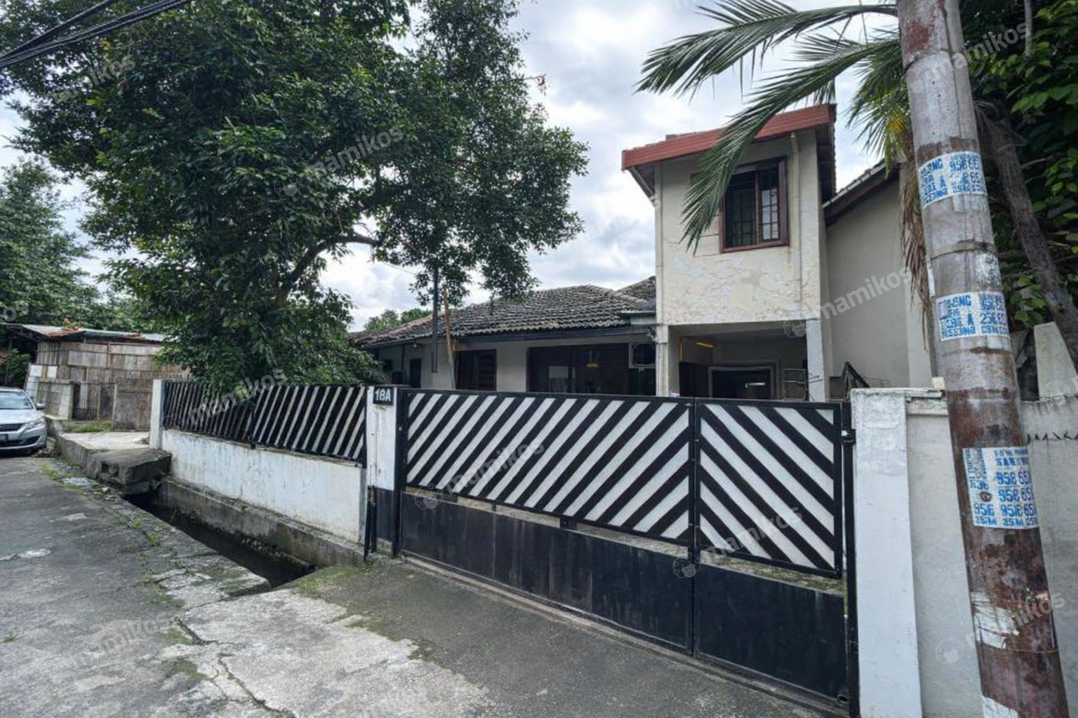 Rumah Sertifikat SHM 3 Kamar Tidur 2 Kamar Mandi Lebak Bulus Jakarta Selatan