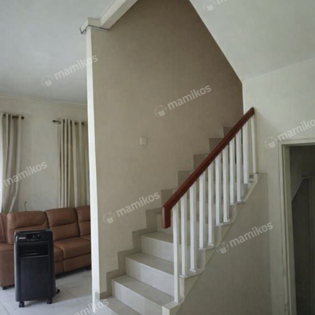 Rumah Sertifikat SHM 3 Kamar Tidur 3 Kamar Mandi Pantai Indah Kapuk Jakarta Utara - Photo 3
