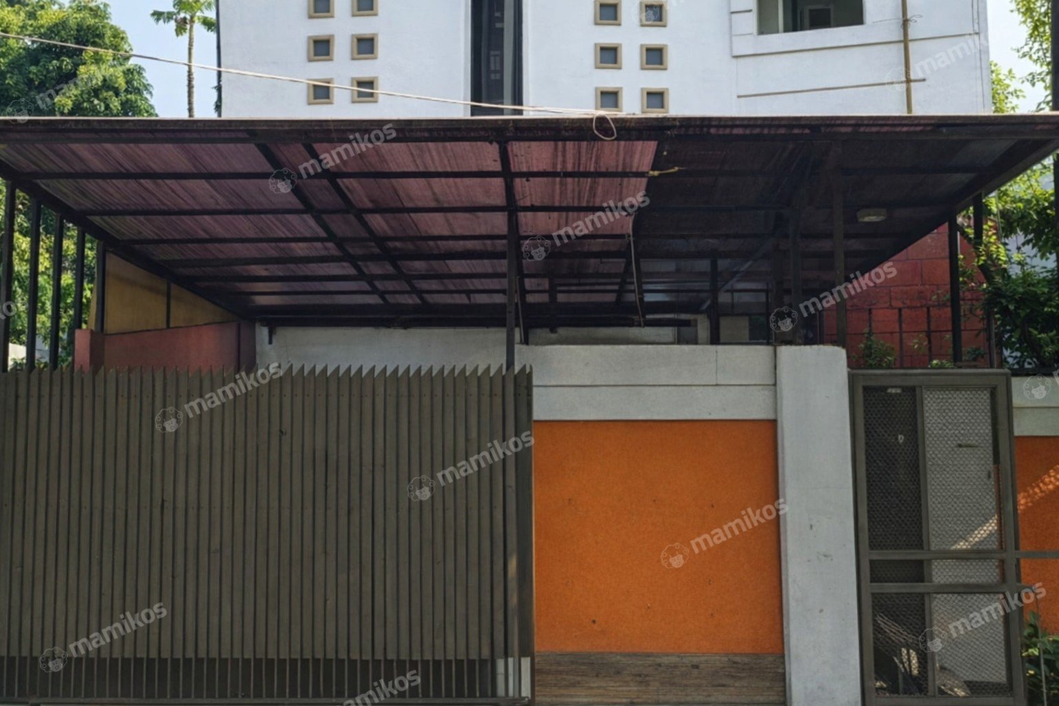 Rumah Sertifikat SHM 5 Kamar Tidur 4 Kamar Mandi Sunter Jakarta Utara