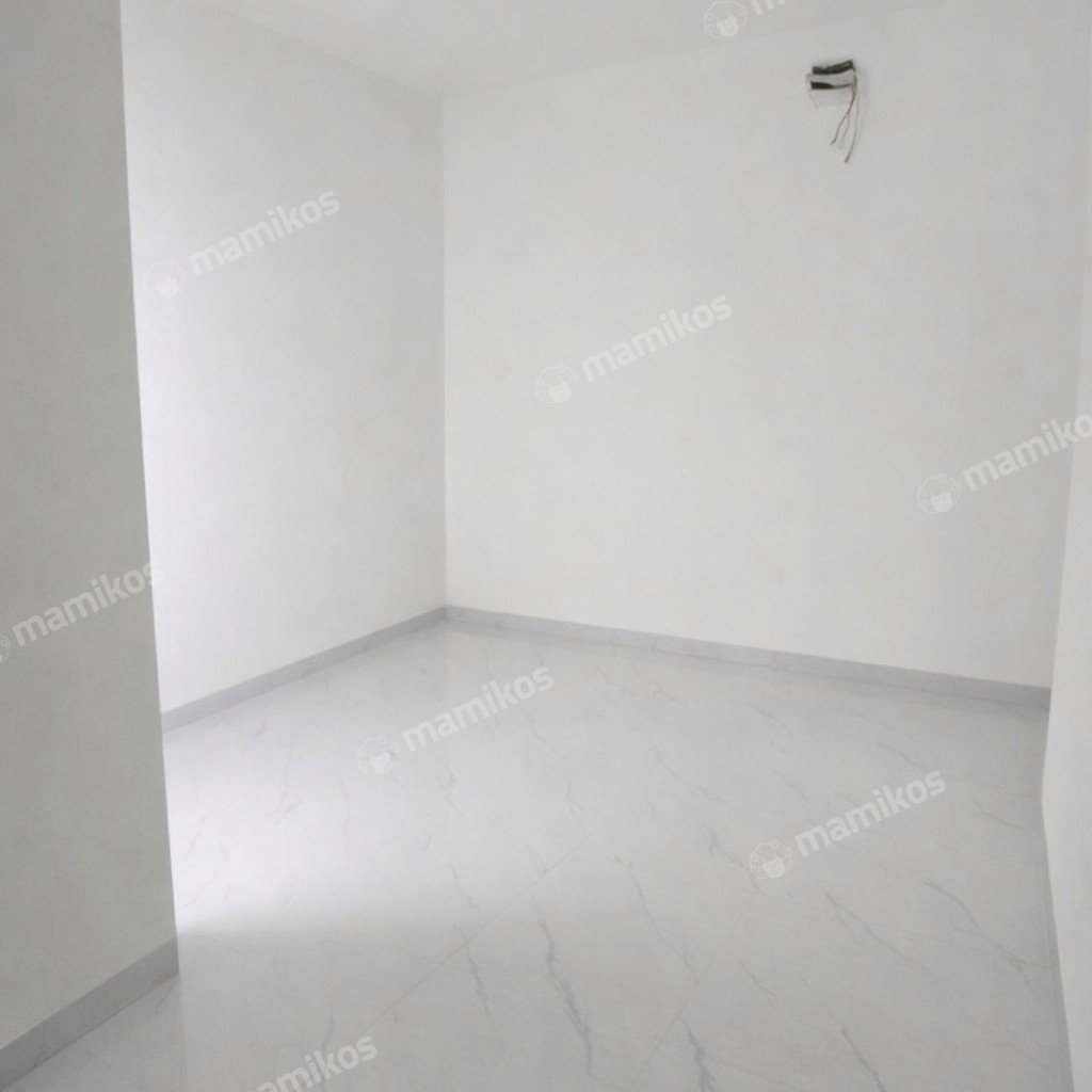 Rumah Sertifikat SHM 3 Kamar Tidur 3 Kamar Mandi Green Lake City Jakarta Barat - Photo 3