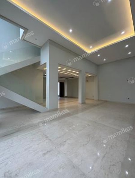 Rumah Sertifikat SHM 4 Kamar Tidur 4 Kamar Mandi Pantai Indah Kapuk Jakarta Utara - Photo 3