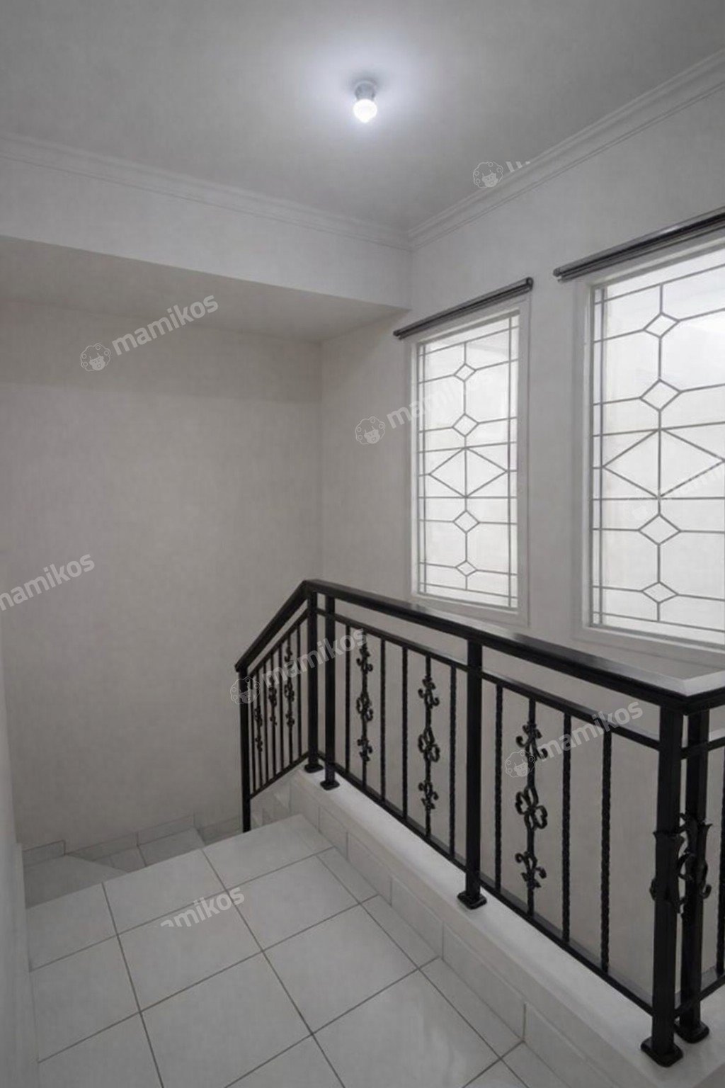Rumah Sertifikat SHM 3 Kamar Tidur 2 Kamar Mandi Kota Wisata Jakarta Timur - Photo 4