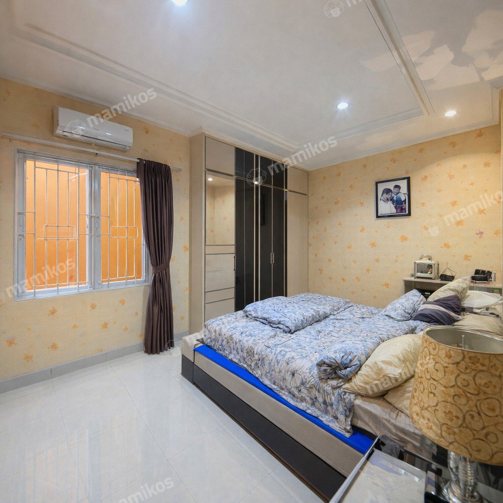 Rumah Sertifikat SHM 6 Kamar Tidur 5 Kamar Mandi Tomang Jakarta Barat - Photo 3