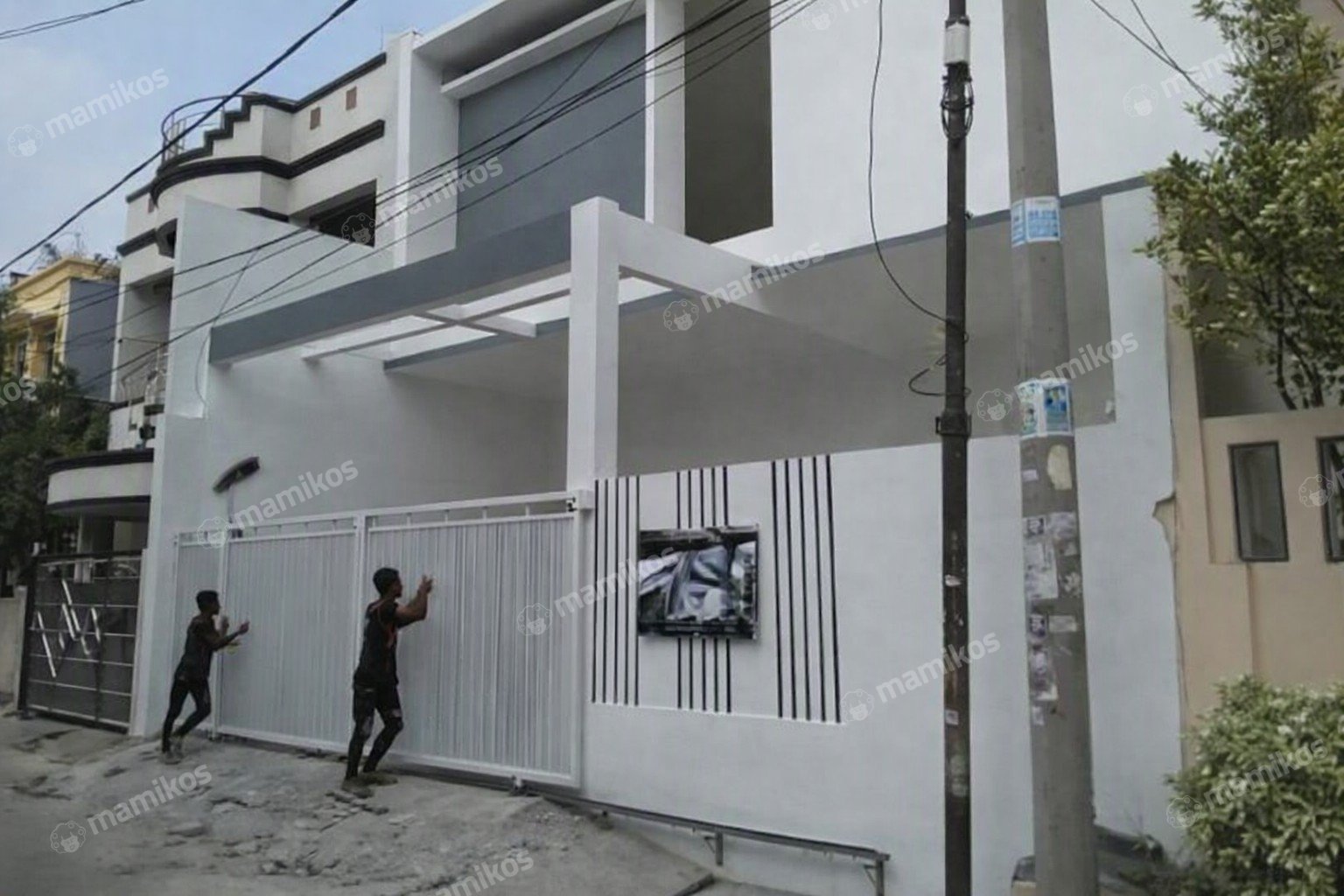 Rumah Sertifikat SHM 3 Kamar Tidur 3 Kamar Mandi Sunter Jakarta Utara - Photo 4