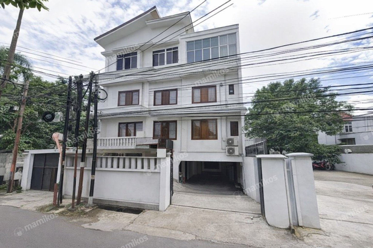 Rumah 8KT 5KM Cipete Jakarta Selatan