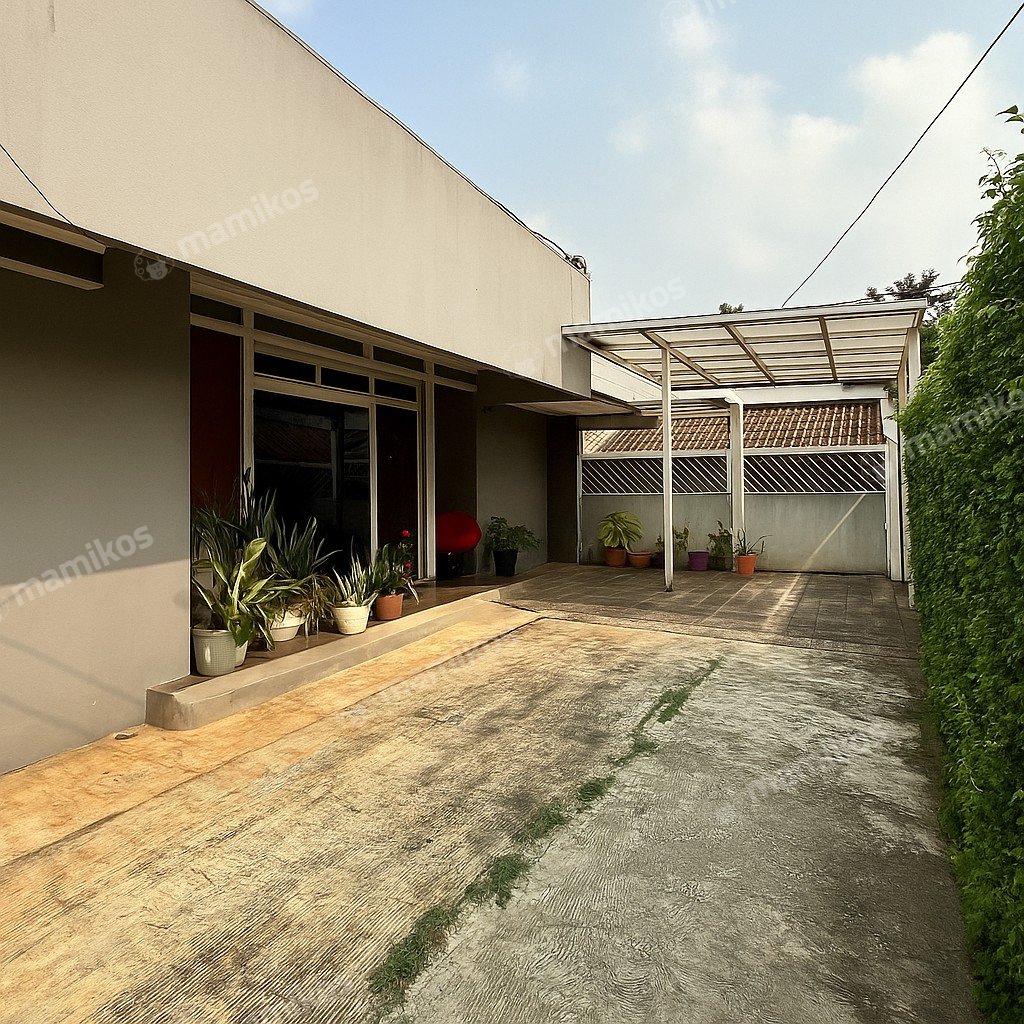 Rumah Sertifikat SHM 5 Kamar Tidur 2 Kamar Mandi Gandaria Jakarta Selatan - Photo 2