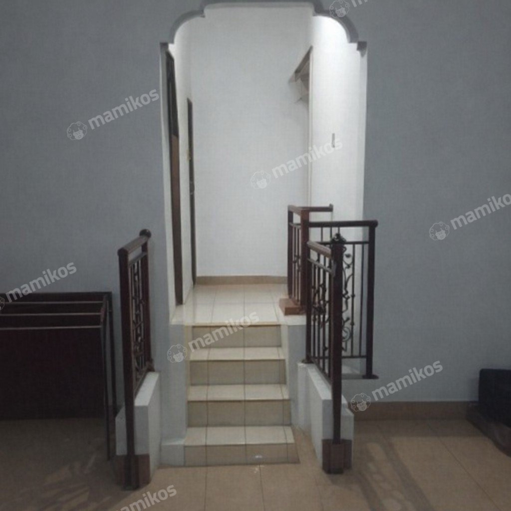 Rumah Sertifikat SHM 3 Kamar Tidur 3 Kamar Mandi Citra Grand Jakarta Timur - Photo 3