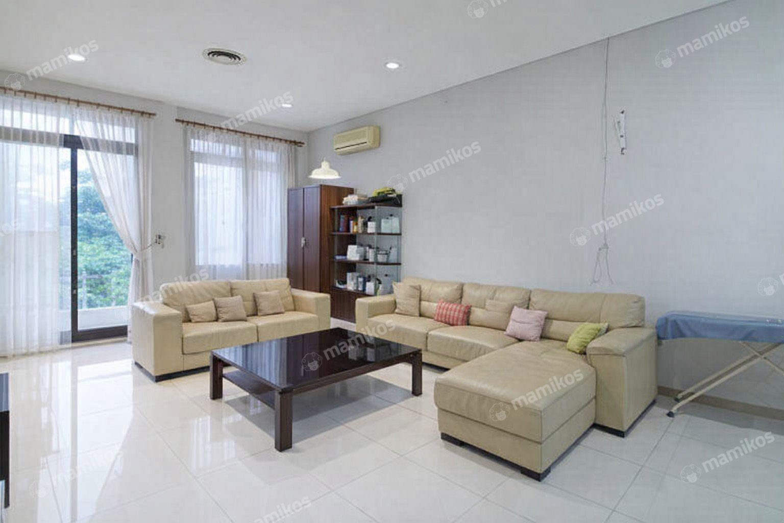 Rumah 3KT 4KM Permata Buana Jakarta Barat