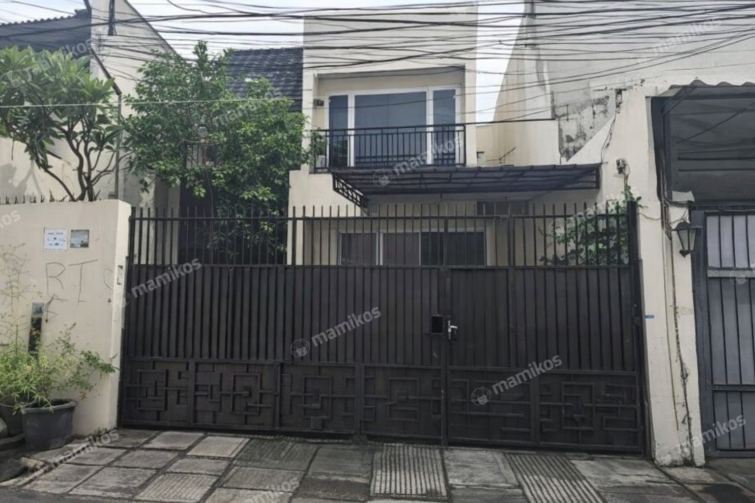 Rumah Sertifikat SHM 5 Kamar Tidur 3 Kamar Mandi Kemanggisan Jakarta Barat