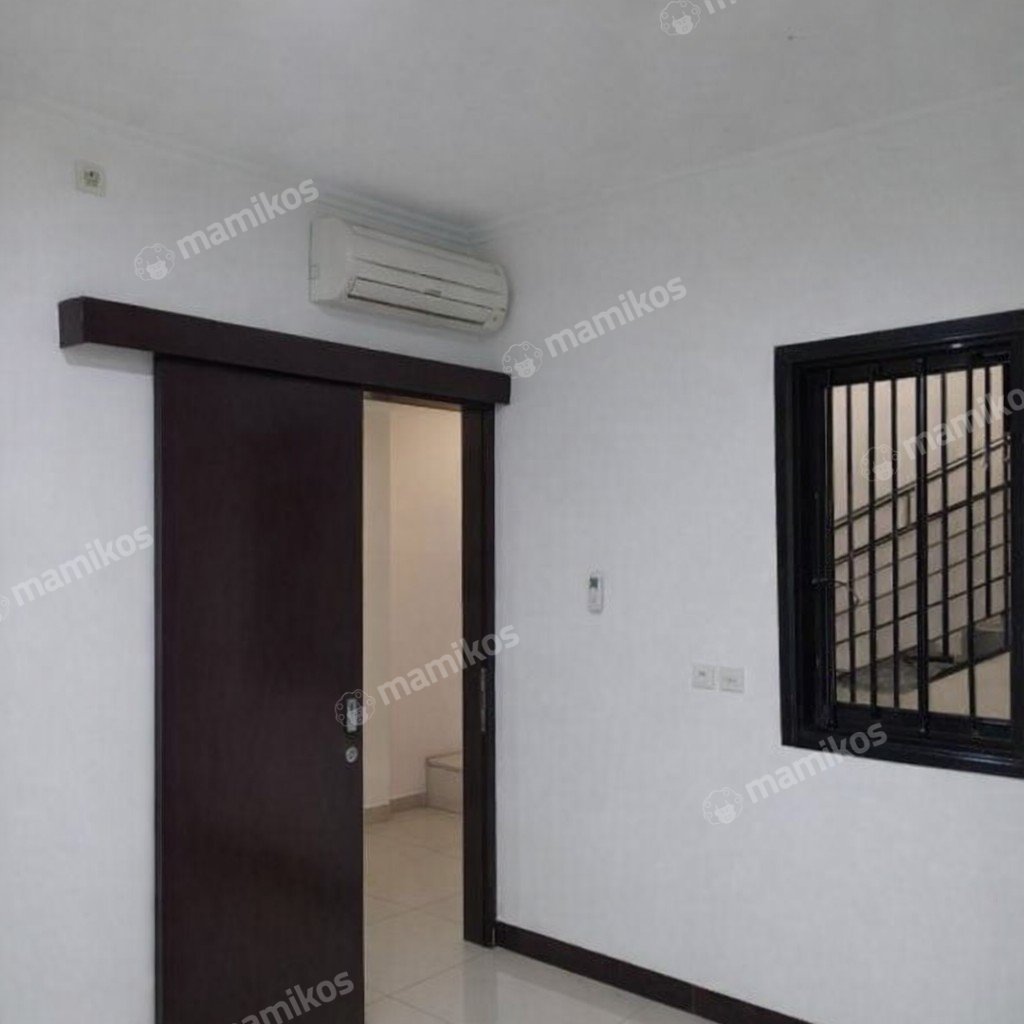 Rumah Sertifikat SHM 2 Kamar Tidur 2 Kamar Mandi Green Ville Jakarta Barat - Photo 5