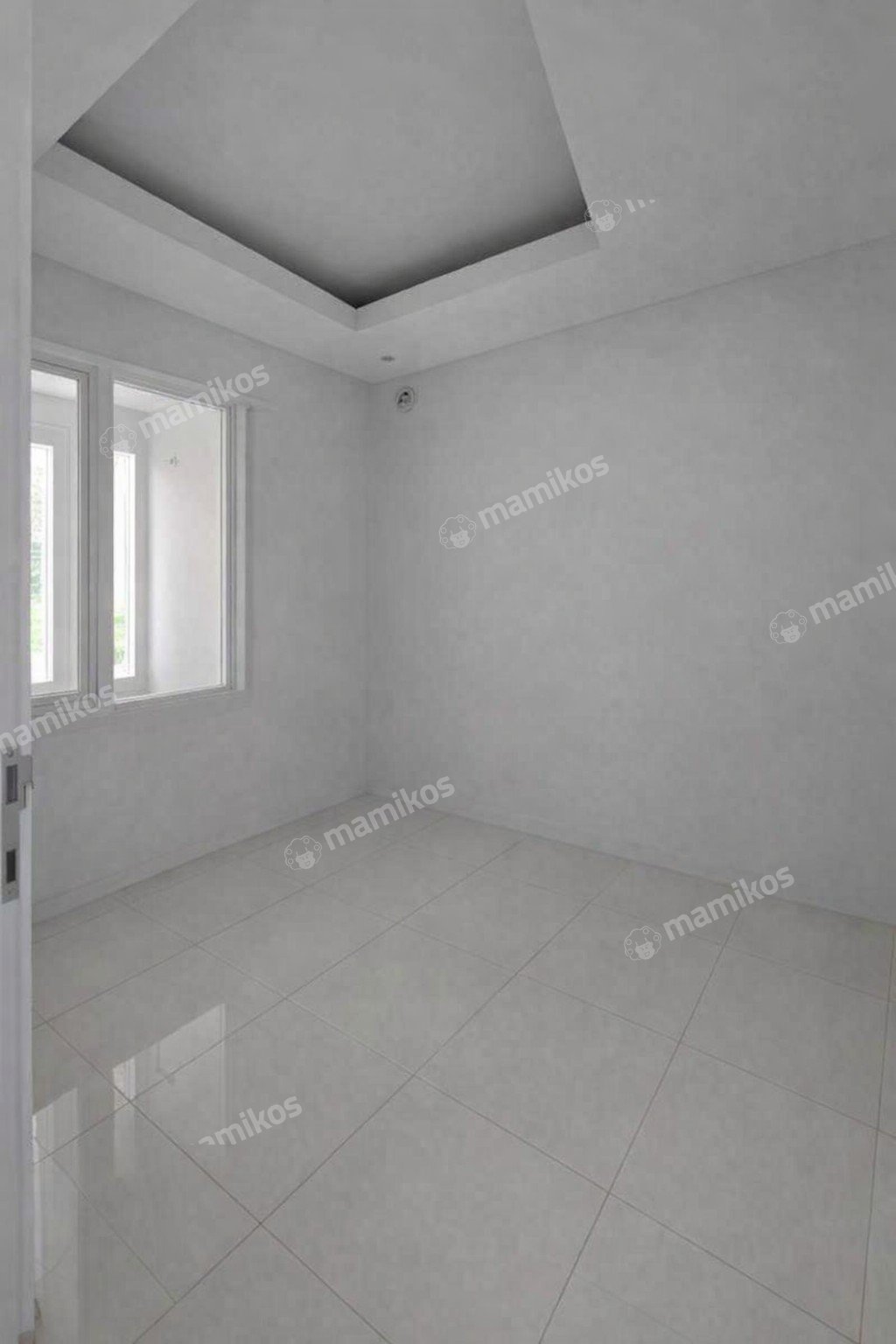 Rumah Sertifikat SHM 4 Kamar Tidur 3 Kamar Mandi Kota Wisata Jakarta Timur - Photo 4
