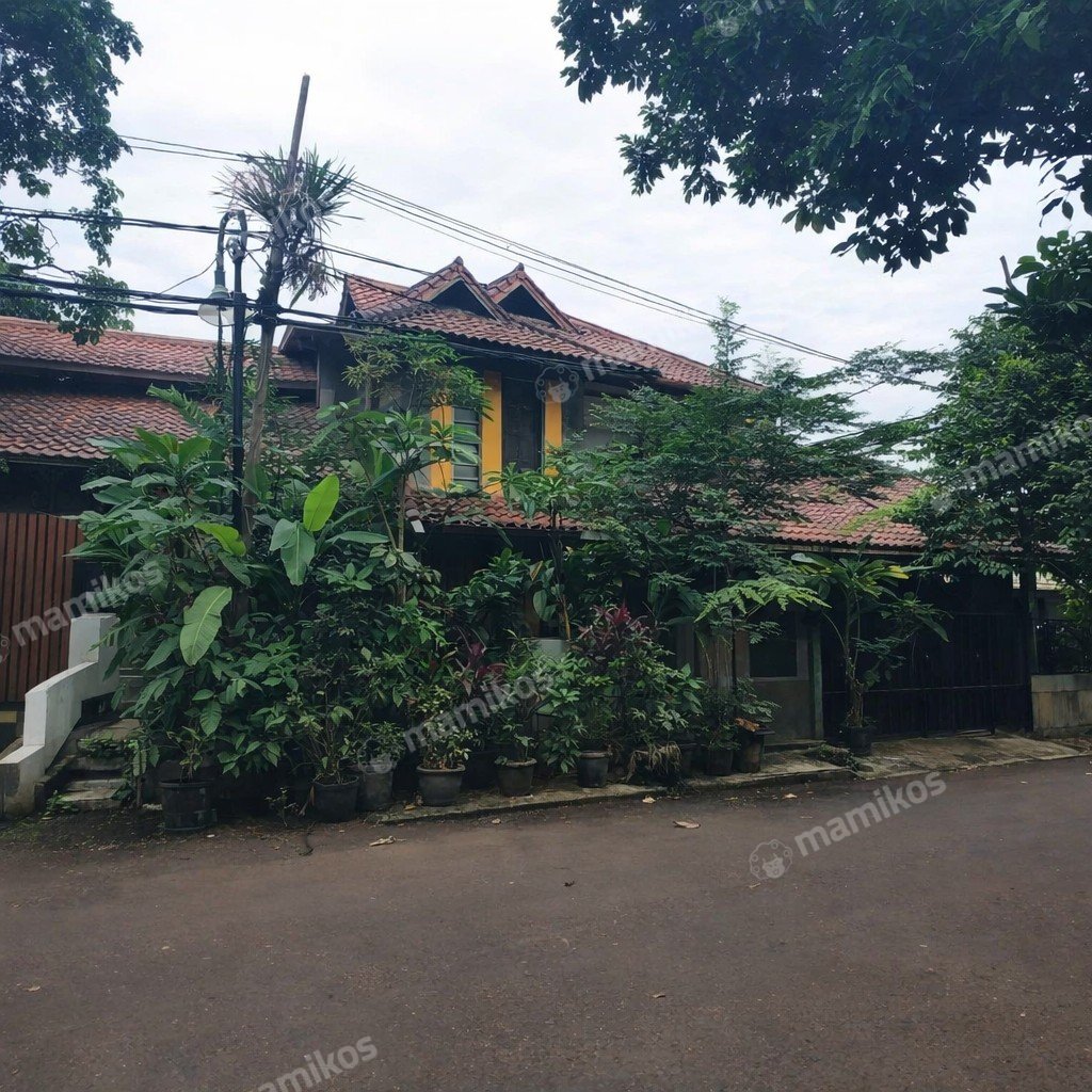 Rumah Sertifikat SHM 5 Kamar Tidur 5 Kamar Mandi Kebayoran Baru Jakarta Selatan - Photo 2