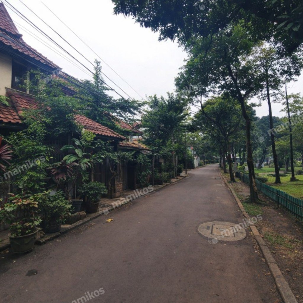 Rumah Sertifikat SHM 5 Kamar Tidur 5 Kamar Mandi Kebayoran Baru Jakarta Selatan - Photo 3