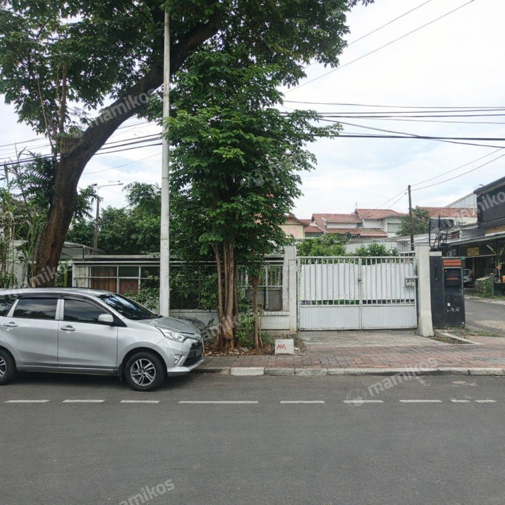 Rumah Sertifikat HGB 5 Kamar Tidur 4 Kamar Mandi Tebet Jakarta Selatan - Photo 2