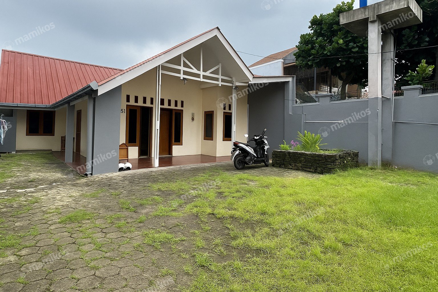 Rumah Sertifikat SHM 3 Kamar Tidur 2 Kamar Mandi Cilandak Jakarta Selatan