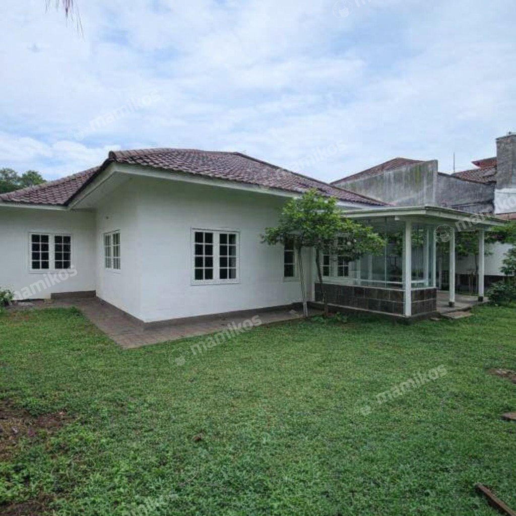 Rumah Sertifikat SHM 4 Kamar Tidur 4 Kamar Mandi Kebayoran Baru Jakarta Selatan - Photo 3