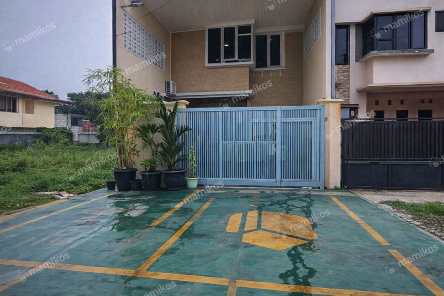 Rumah Sertifikat SHM 6 Kamar Tidur 2 Kamar Mandi Joglo Jakarta Barat